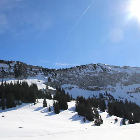 Logement Entre Lac Et Montagnes Thônes Exterior foto